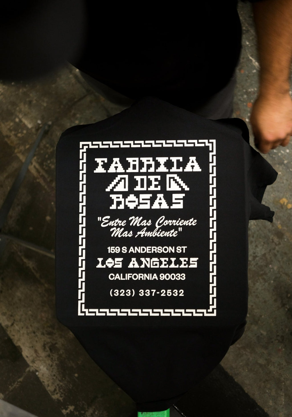 FABRICA DE ROSAS Shop Tee