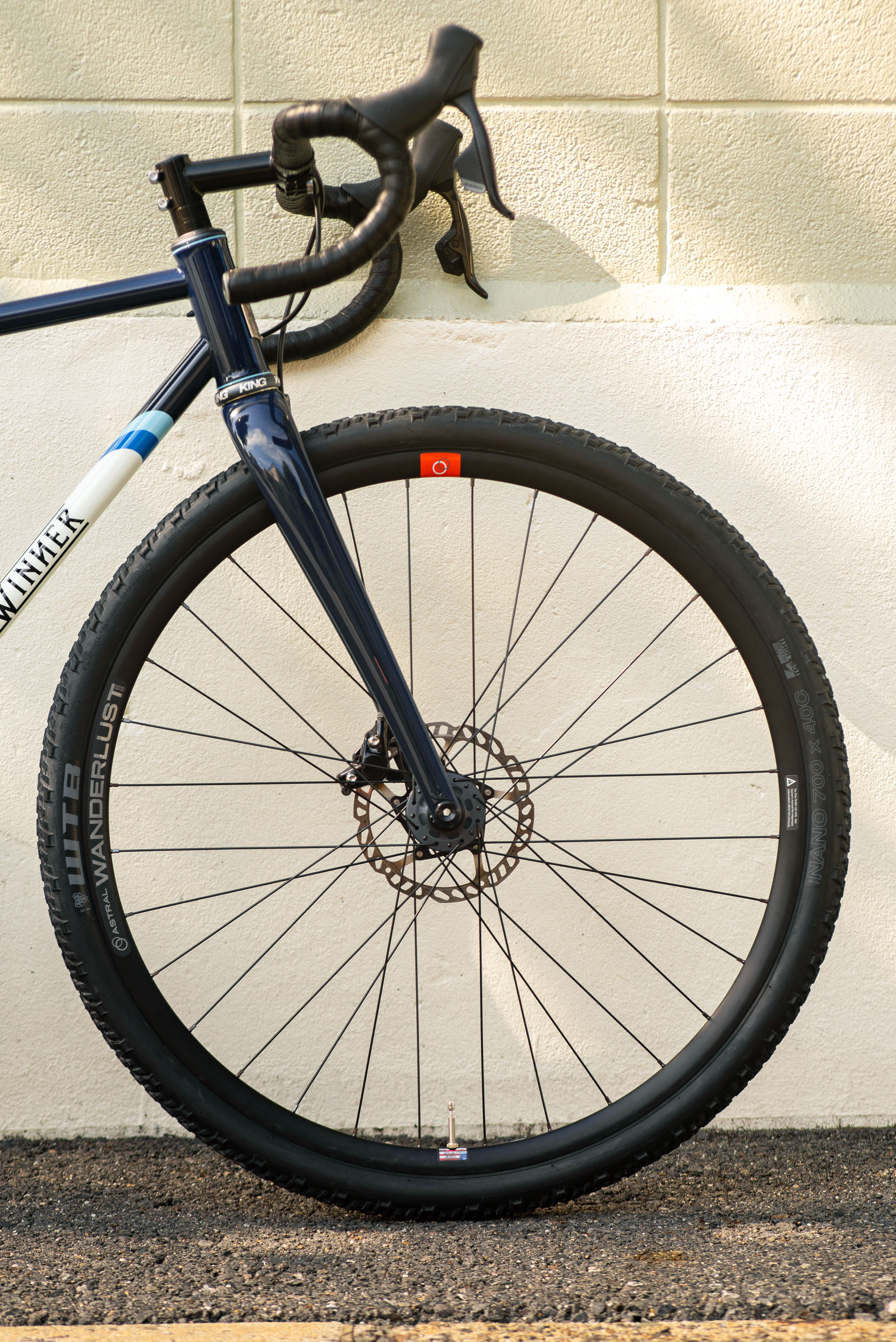 BREAD WINNER ロードバイクフレーム 青 A-Road Bread & Butter – Breadwinner Cycles