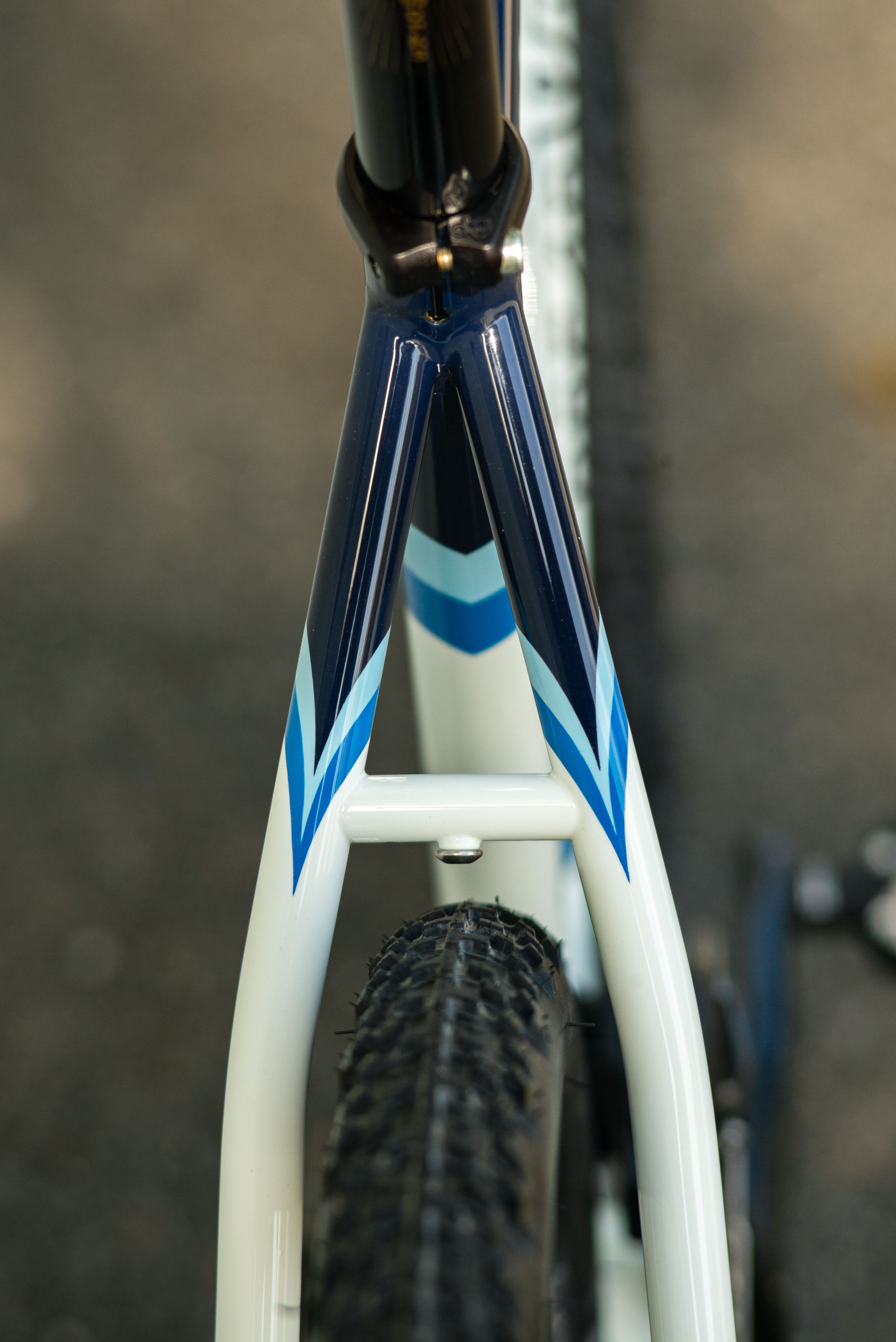 BREAD WINNER ロードバイクフレーム 青 A-Road Bread & Butter – Breadwinner Cycles