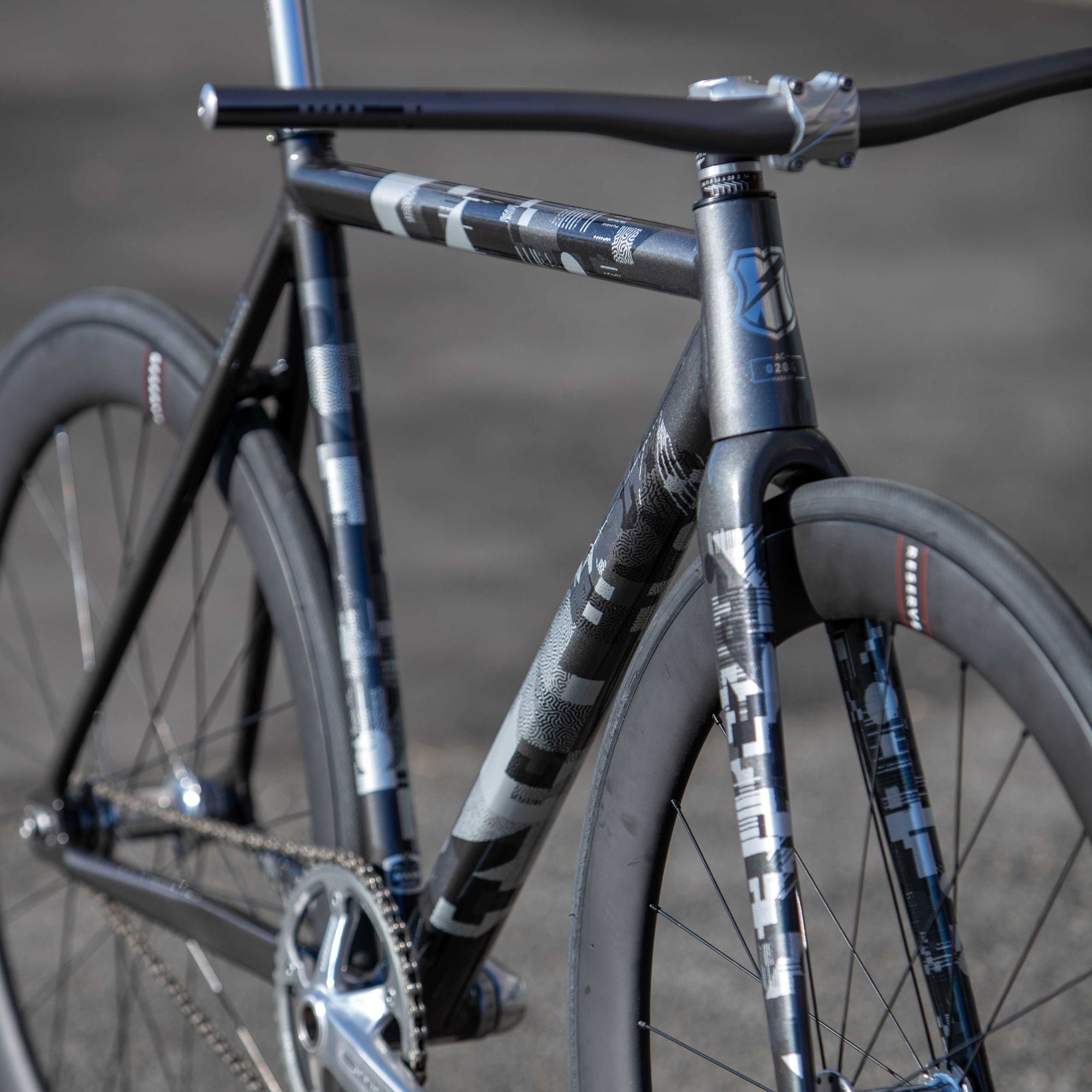 MASH AC-4 Charcoal Silver Frame Set