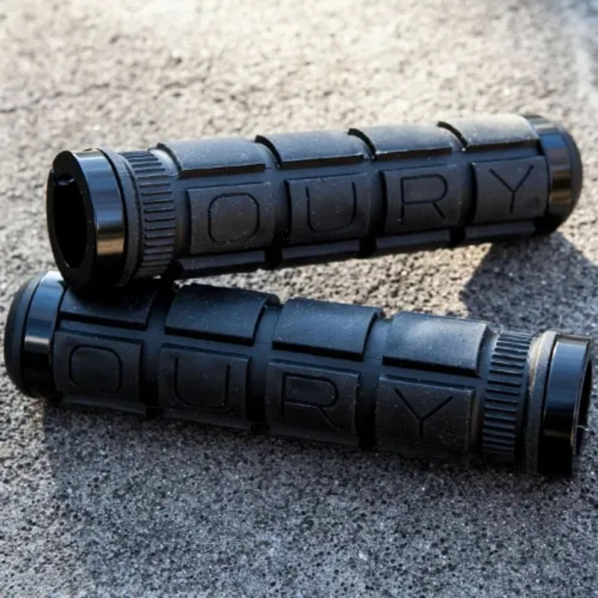 OURY GRIP Dual Clamp Lock-on Grip