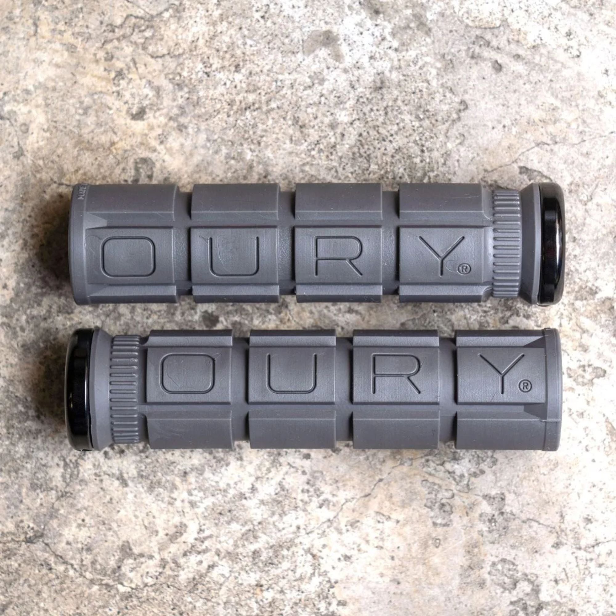 OURY Single-Sided Lock-On V2 Grip