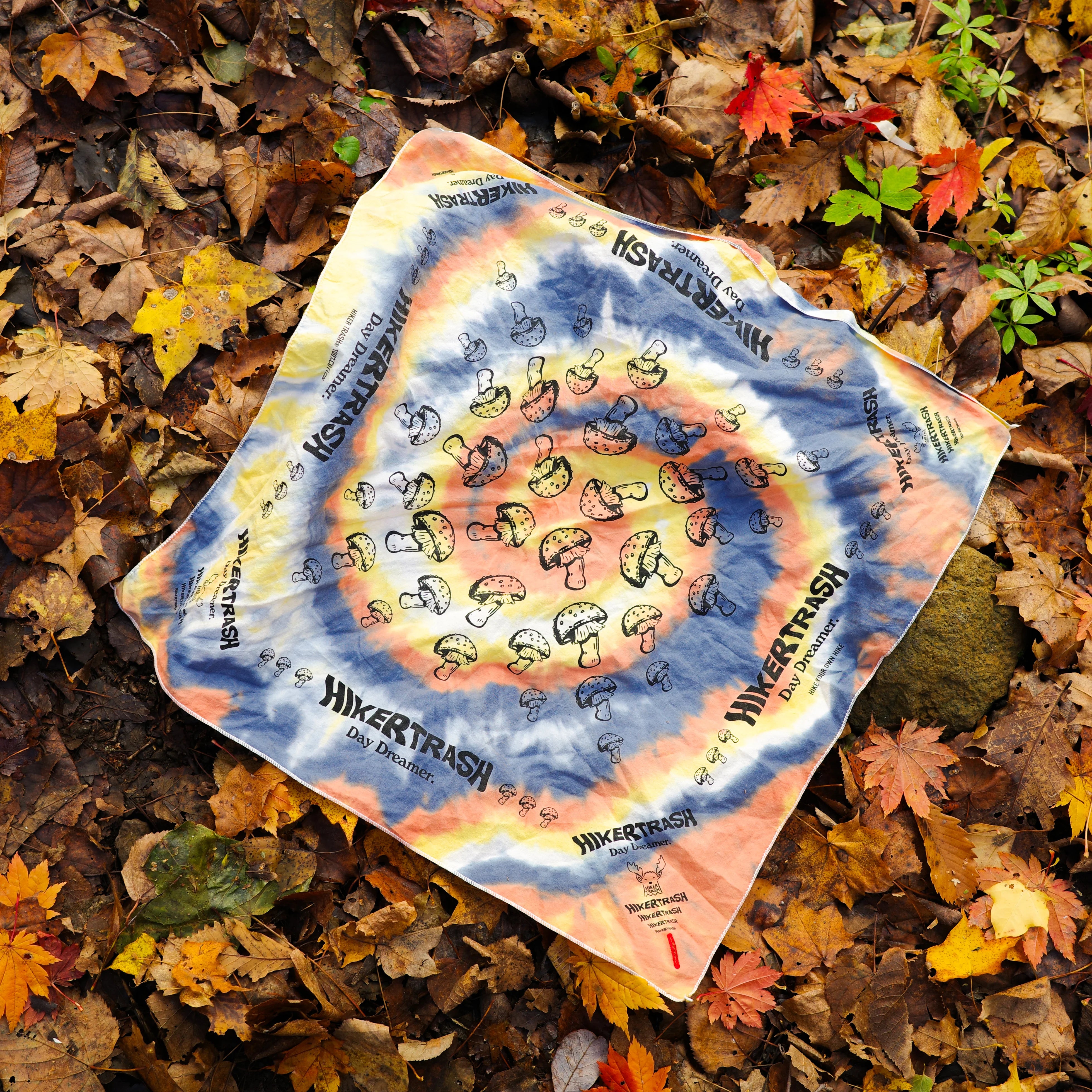 HIKER TRASH DAY DREAMER "BANDANA"