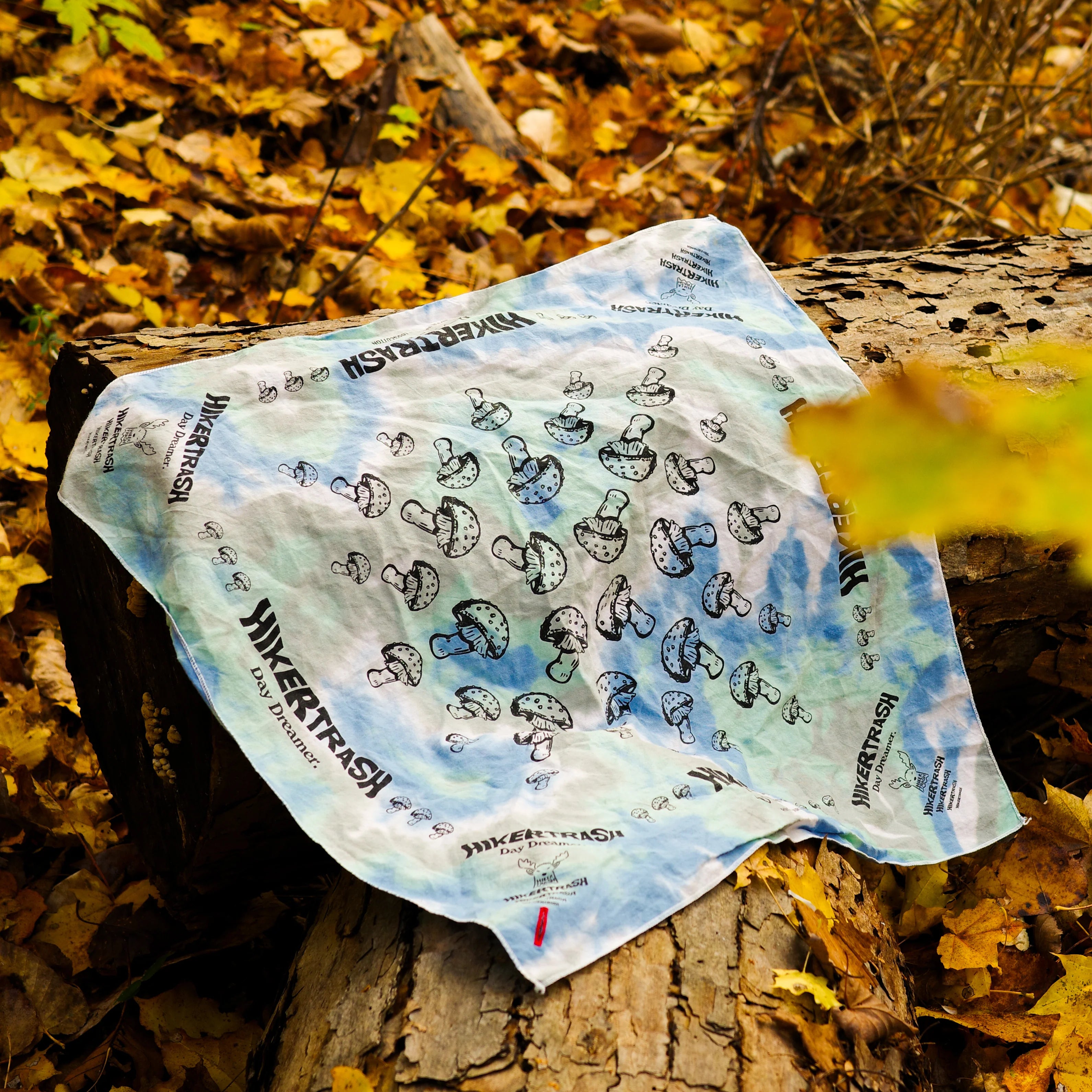 HIKER TRASH DAY DREAMER "BANDANA"