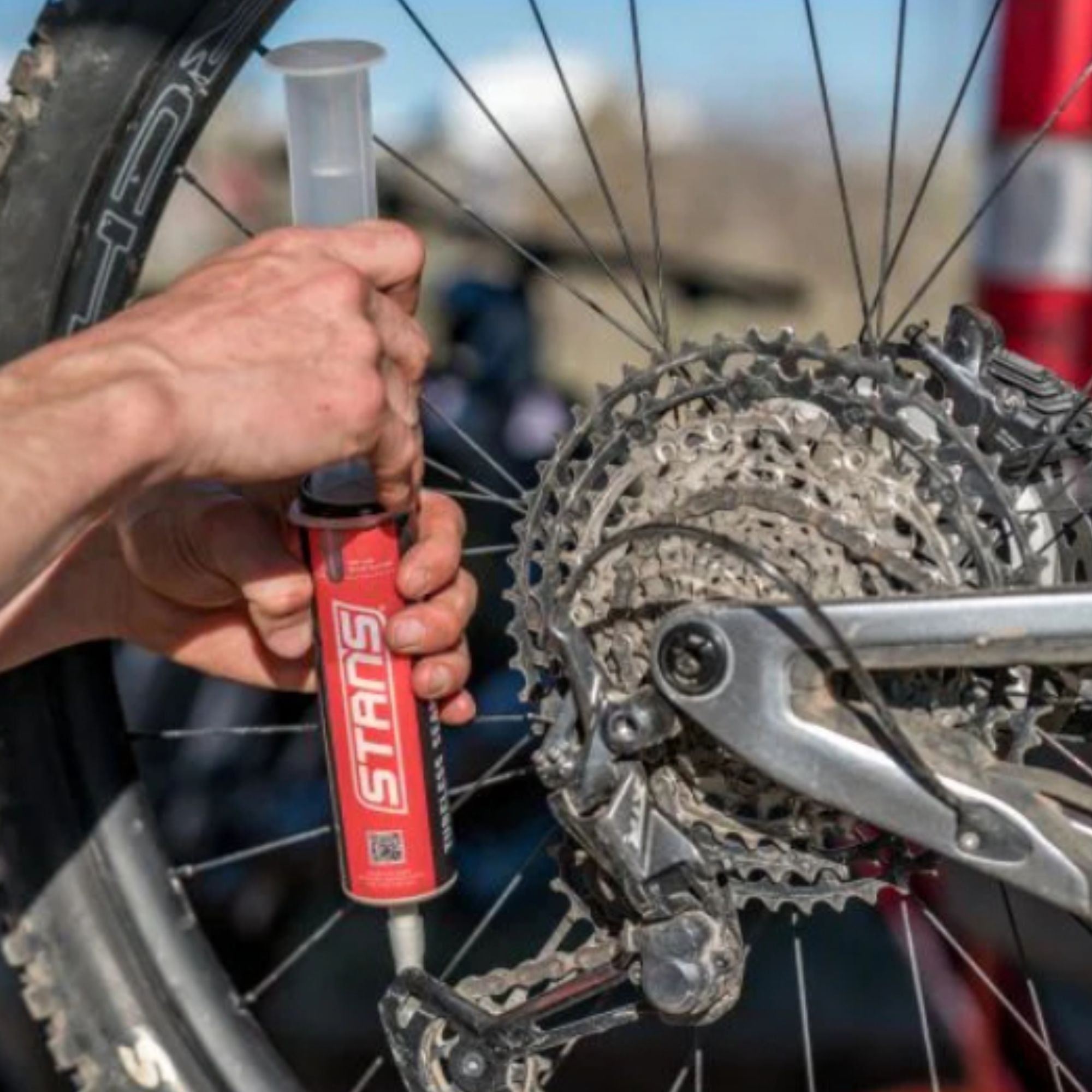 STAN'S NOTUBES Tubeless Sealant Injector