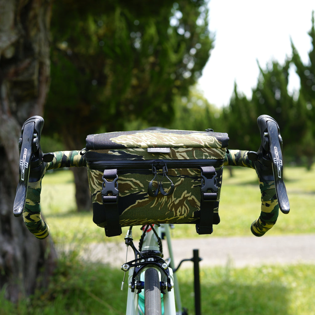 TADE QUI Cunningham Camera Bag