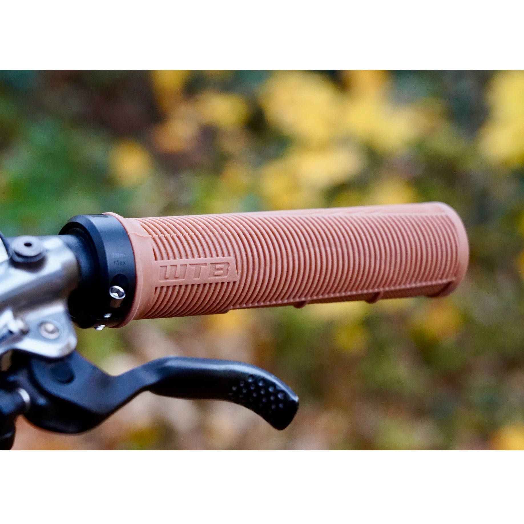 Tan bike grips online