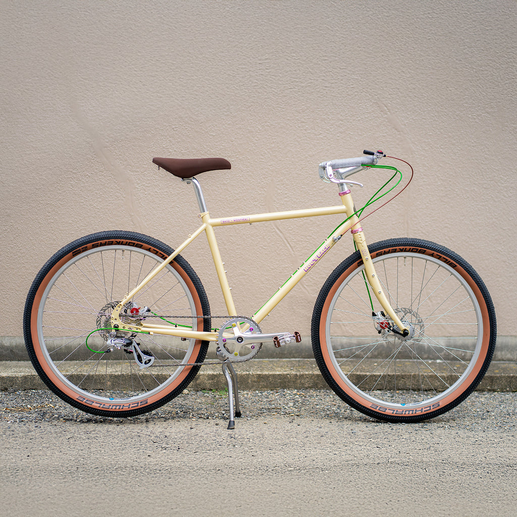 BASSI Hog’s Back Circles Complete Bike - Sparkle Beige