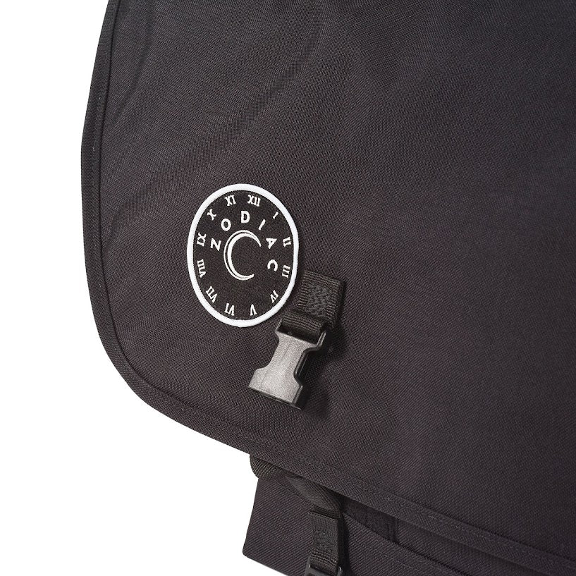 ZODIAC BAGGAGE Sling Messenger Bag / X-Large
