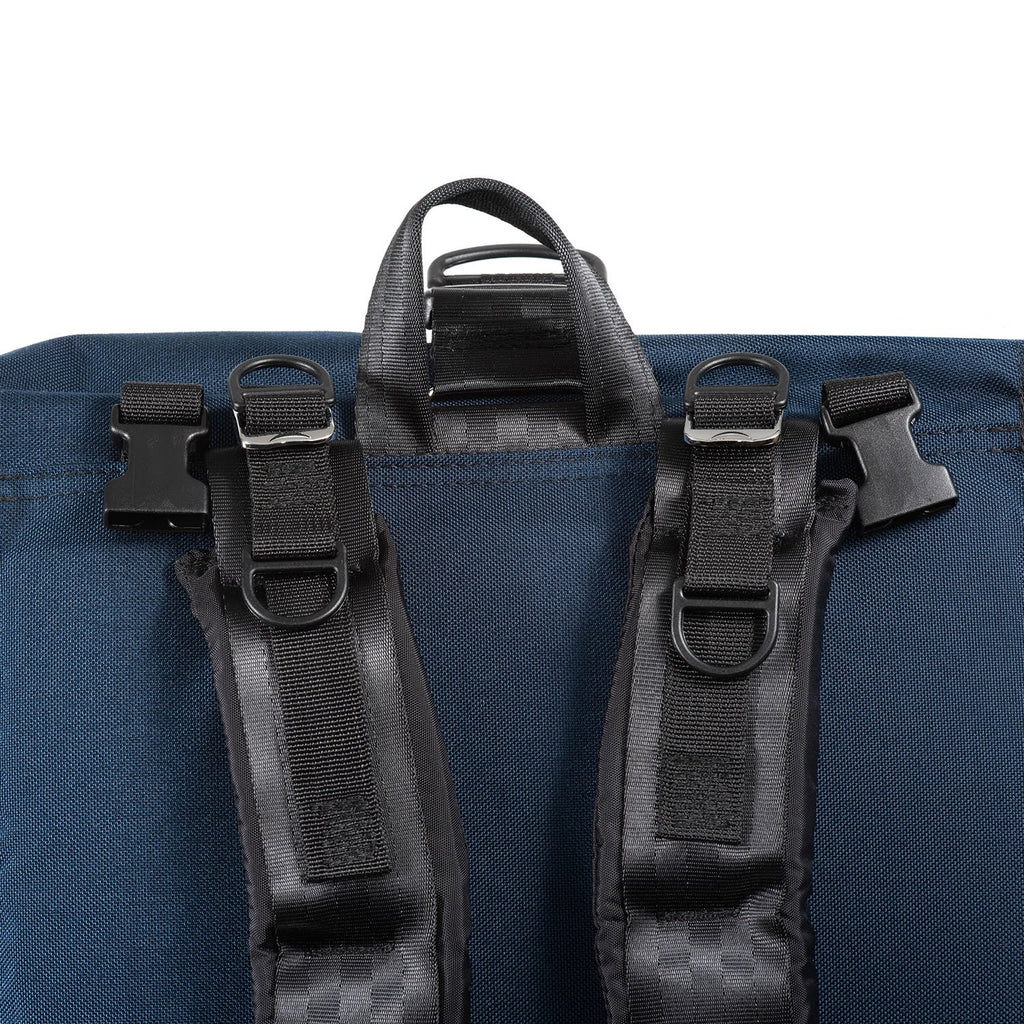 ZODIAC BAGGAGE Roll Top Messenger Bag / Medium