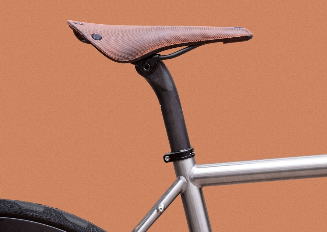 自転車新品　BROOKS C17 限定カラー カンビウム サドル　ブルックス オレンジ