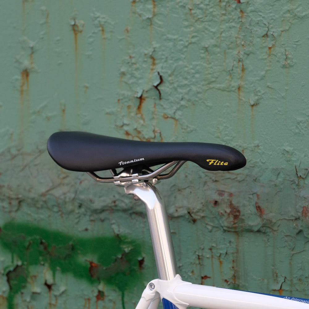 セライタリア FLITE 1990 Ti ブラック サドル【新品・未使用】 SELLE ITALIA* flite 1990 NJS saddle (embroidery black