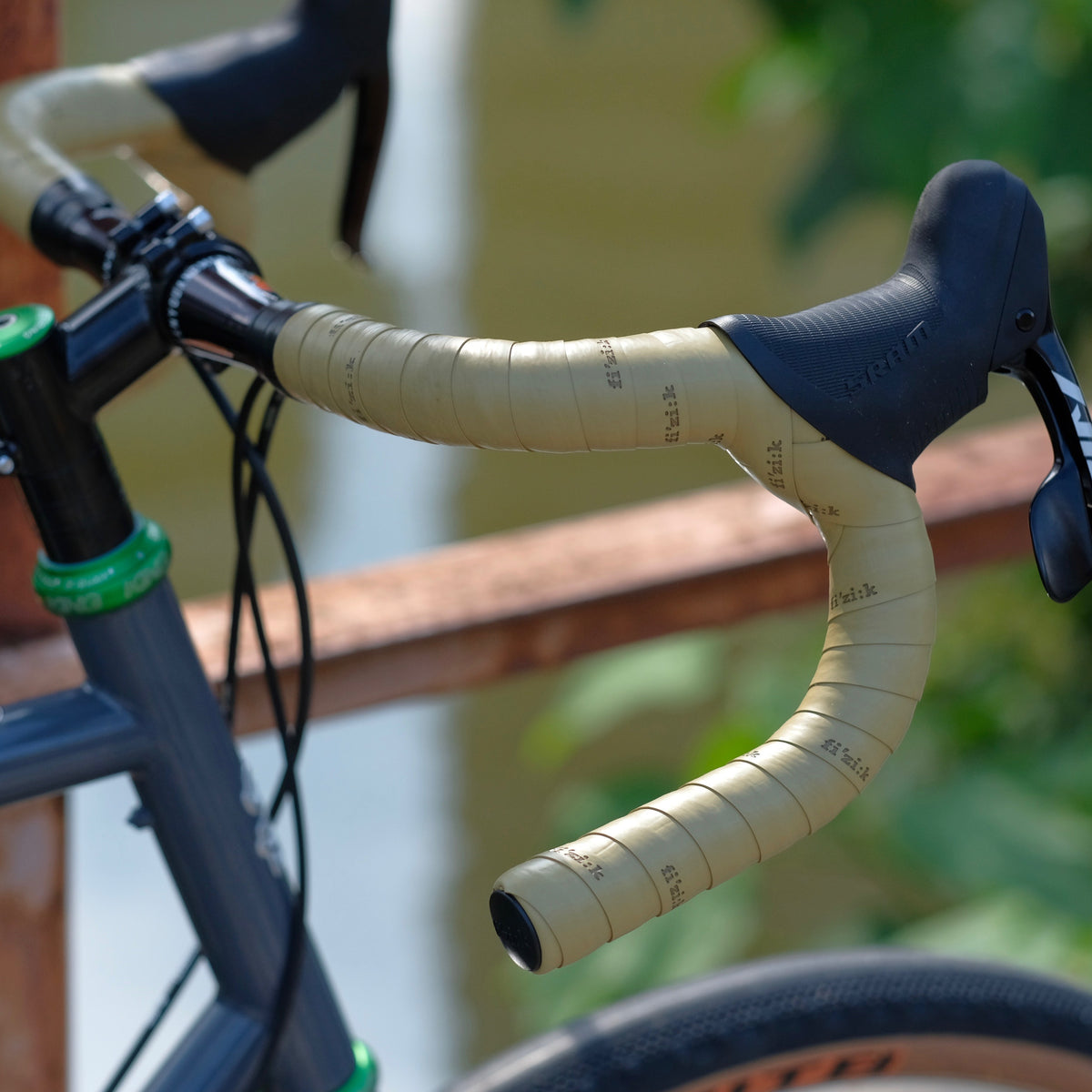 FIZIK Terra Microtex Bondcush Gel Backer Tacky