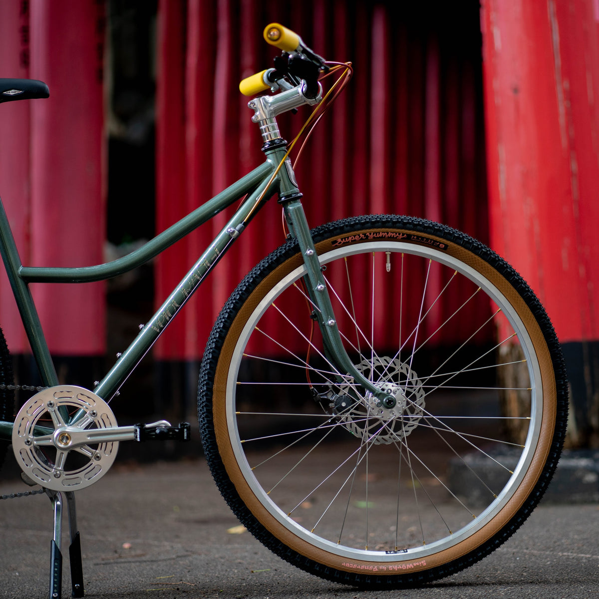 VELO ORANGE Polyvalent Low Kicker Circles Original Complete Bike