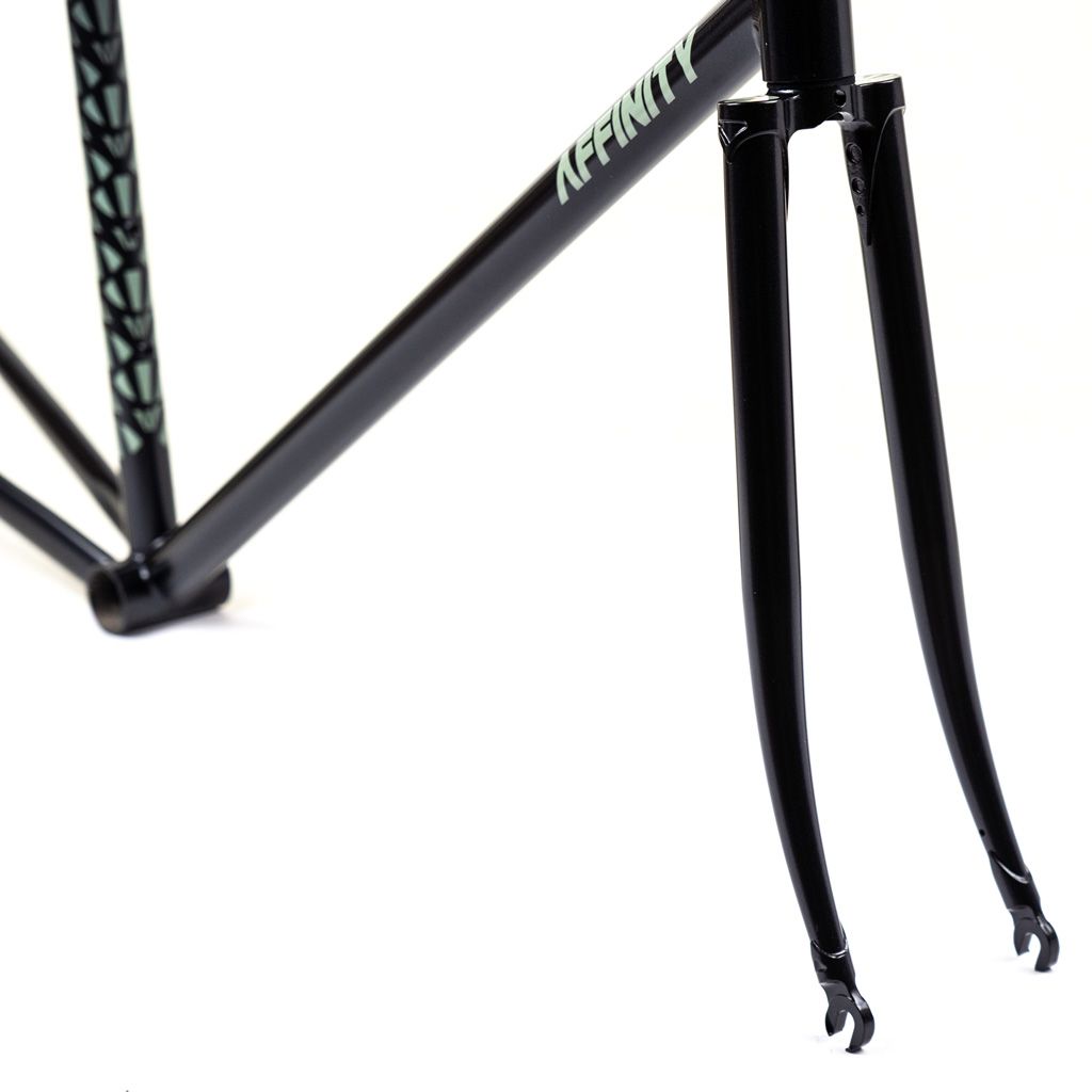 AFFINITY CYCLES Metropolitan Track Frame Set