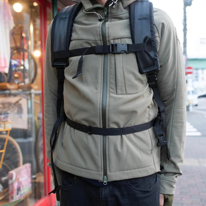 ZODIAC BAGGAGE Roll Top Messenger Bag / Small