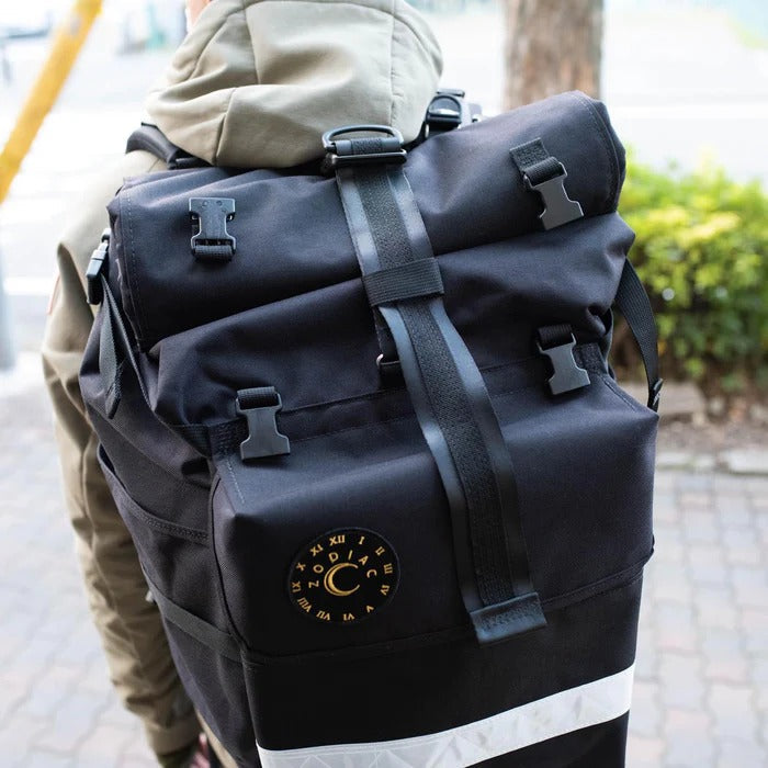 ZODIAC BAGGAGE Roll Top Messenger Bag / X-Large